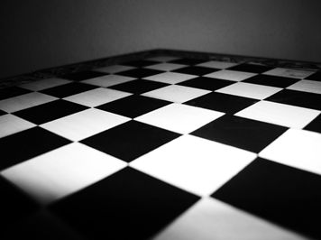 Imagem ilustrativa: tabuleiro de xadrez