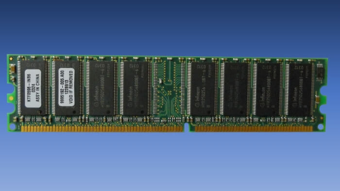 Memória DDR com módulo DIMM (imagem original: BLUEamnesiac/DeviantArt)