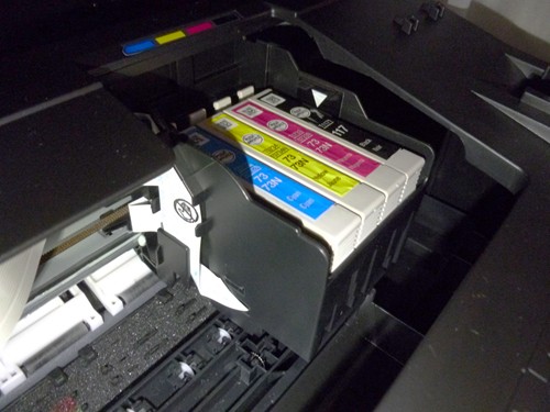 Impressão com 4 cartuchos de tinta