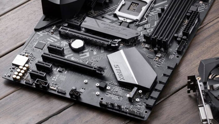 Slots PCIe em uma placa-mãe