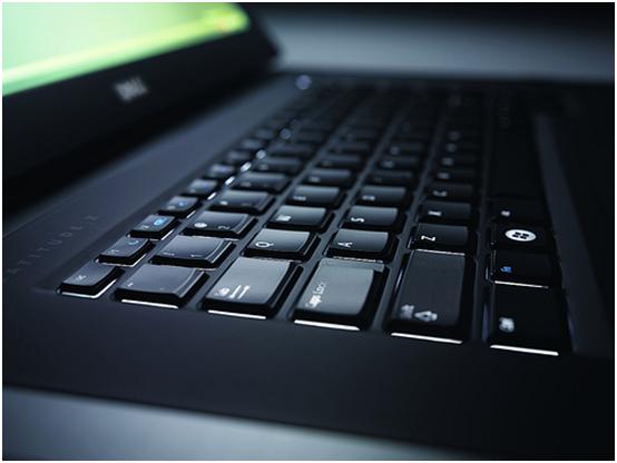 Detalhe do teclado do Dell Latitude Z