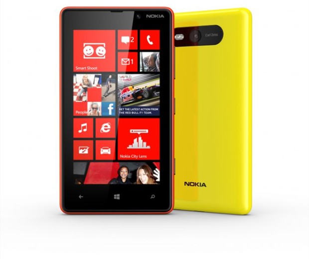 Lumia 820 – Imagem por Nokia