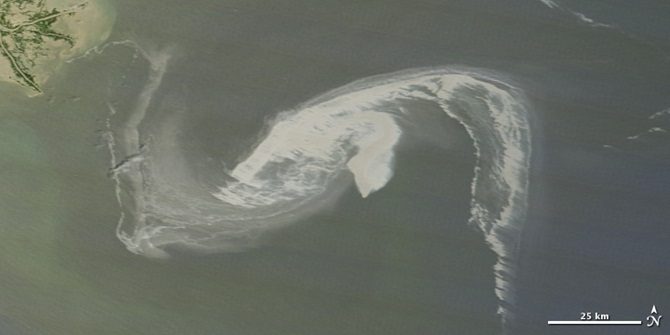 Vazamento de petróleo no Golfo do México - Imagem por NASA